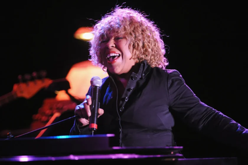 Roberta Flack dies at 88